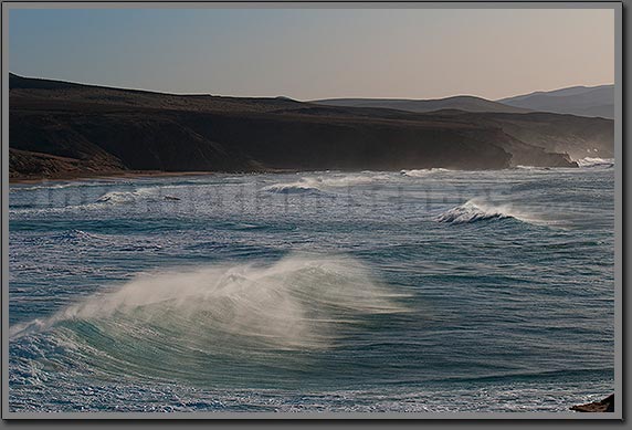 fuerteventura waves 2 Spain