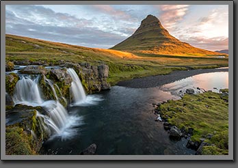 Kirkjufell photo
