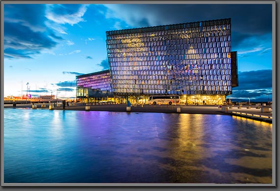 Harpa night