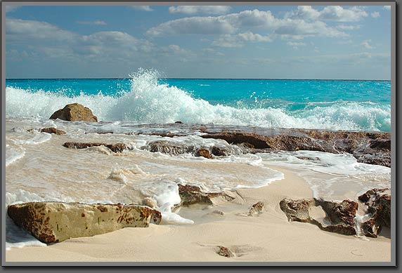 Cancun sea