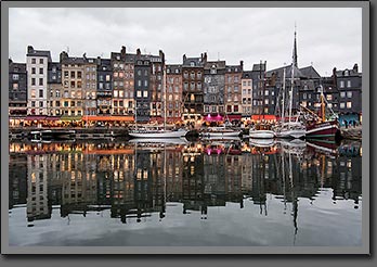 Honfleur port