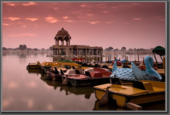 Jaisalmer lake India photo