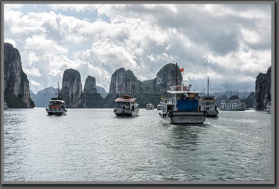 Ha Long Bay 3